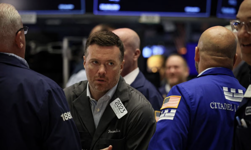 Chứng khoán Mỹ xanh rực nhờ lạc quan về báo cáo tài chính, giá dầu mất mốc 90 USD/thùng 