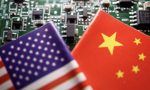 Mỹ siết “gọng kìm” hạn chế bán chip cho Trung Quốc