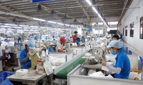 Ủy ban Kinh tế của Quốc hội đề xuất tiếp tục giao Chính phủ triển khai hỗ trợ lãi suất 2% cho doanh nghiệp