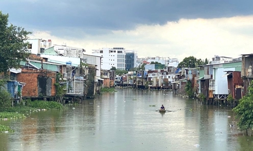 TP.HCM: Khó hoàn thành di dời 6.500 nhà ven và trên kênh rạch đến năm 2025 vì thiếu vốn