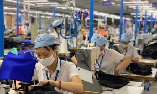 Đề xuất tăng lương cho người lao động, giảm giờ làm trong doanh nghiệp xuống 44 giờ/tuần