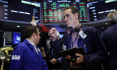 Chứng khoán Mỹ tăng 6 phiên liên tiếp, giá dầu tăng vì Saudi Arabia và Nga tiếp tục giảm sản lượng