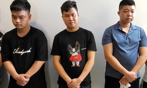 Hơn 20 đối tượng trong đường dây chuyên sản xuất giấy tờ giả 