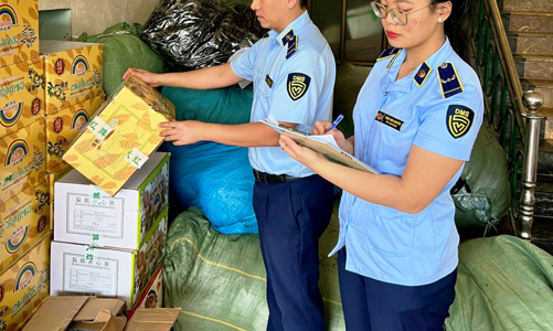 Quảng Bình ngăn chặn nhiều vụ vận chuyển lượng lớn hàng lậu