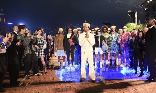 Louis Vuitton: Thời trang song hành cùng du lịch tại châu Á