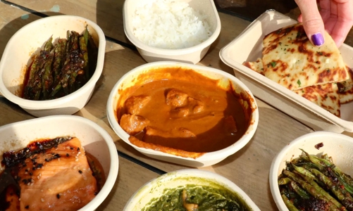 Nhà hàng bán hàng ngàn bữa ăn do robot chế biến, khách hàng không hề hay biết 