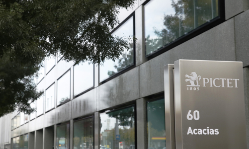 Ngân hàng Thuỵ Sỹ bị phạt nặng vì giúp khách hàng Mỹ trốn thuế