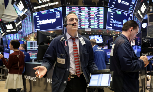 Chứng khoán Mỹ giảm liền 3 phiên, giá dầu xuống đáy 5 tháng