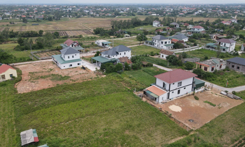 Quảng Bình: Cách chức chủ tịch xã buông lỏng quản lý đất đai