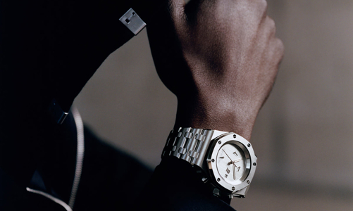 Điểm chạm cao cấp của đồng hồ và thời trang