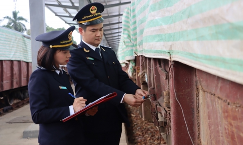 Hải quan truy thu hơn 730 tỷ đồng, thêm hàng trăm doanh nghiệp rơi vào dạng rủi ro cao