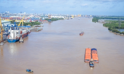 Cần thiết đề xuất dự án đầu tư, nâng cấp cảng bến thuỷ nội địa 