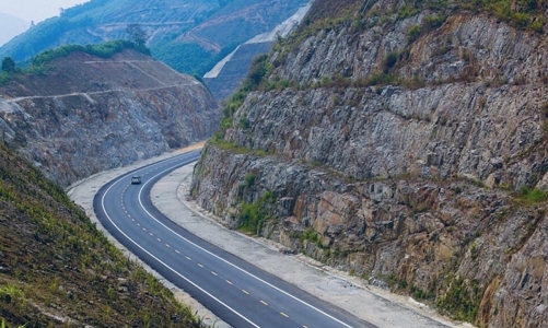 Đề xuất đầu tư 3.000 tỷ đồng nâng cấp mở rộng cao tốc La Sơn - Hòa Liên 