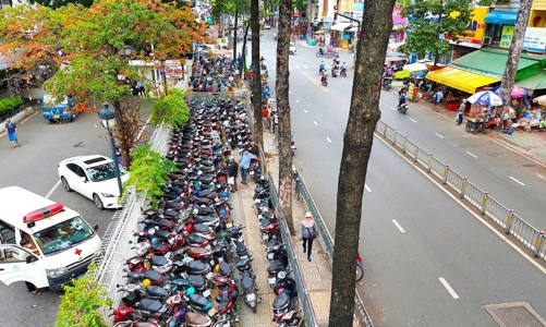 TP.HCM có gần 900 tuyến đường đủ điều kiện cho thuê  một phần vỉa hè, lòng đường