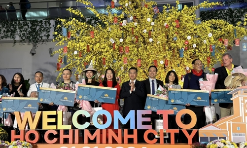 Du lịch Tết Dương lịch 2024: Nơi rộn ràng, nơi im ắng