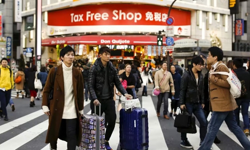 Đồng Yên yếu khiến doanh số bán lẻ du lịch Nhật Bản tăng cao kỷ lục