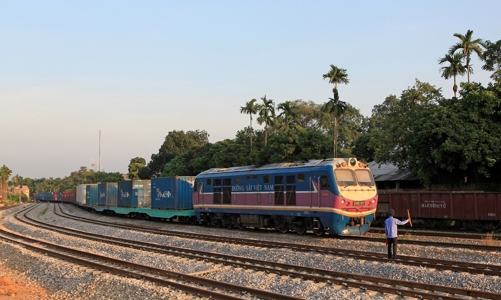 Bình Dương nghiên cứu đầu tư tuyến đường sắt kết nối với cửa khẩu Mộc Bài tại Tây Ninh