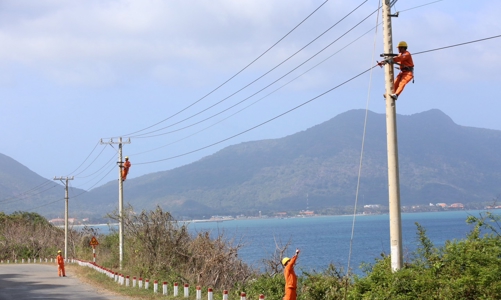 Đại biểu Quốc hội đồng tình việc phân bổ hơn 2.500 tỷ đồng cho EVN kéo điện lưới quốc gia ra Côn Đảo