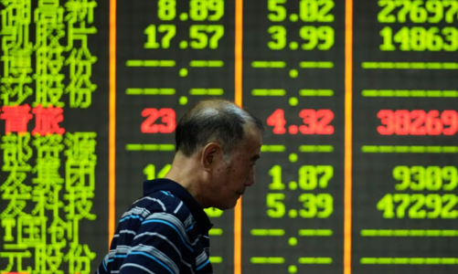 Trung Quốc: Khối ngoại xả cổ phiếu vì bi quan kinh tế, Chính phủ  can thiệp