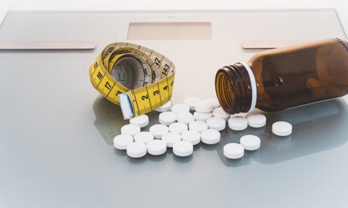 Gần 10% thanh thiếu niên toàn cầu đang “giảm cân độc hại”