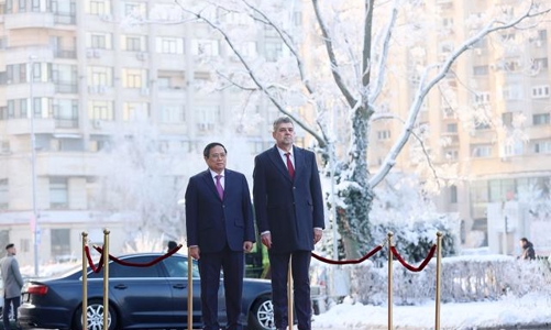 Thủ tướng Ion-Marcel Ciolacu chủ trì lễ đón Thủ tướng Phạm Minh Chính thăm chính thức Romania