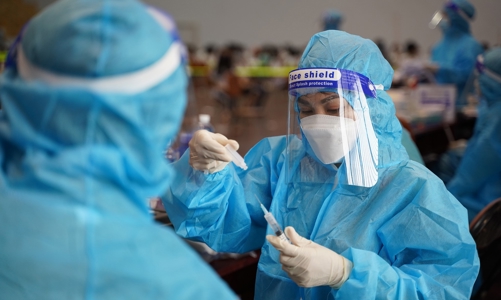 TP. HCM đã phát hiện biến thể phụ JN.1, số ca nhập viện tăng