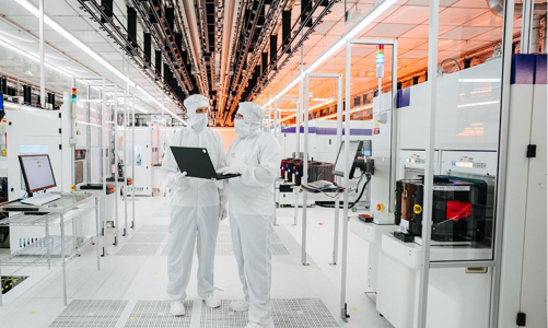 “Ông lớn” sản xuất chip châu Âu gấp rút thuê nhân công ở Ấn Độ và Việt Nam