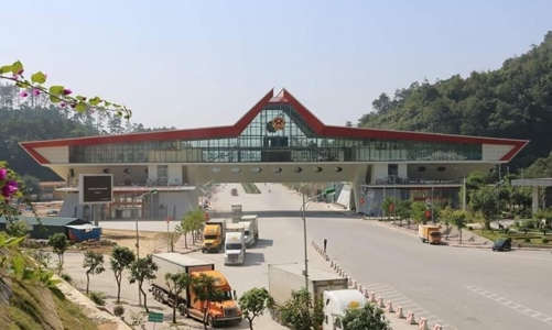 Hải quan số tạo thuận lợi cho doanh nghiệp, nỗ lực hãm đà giảm xuất nhập khẩu