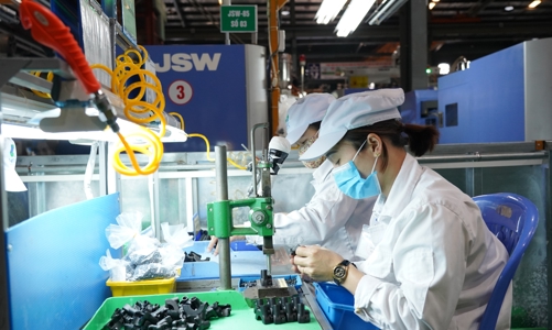 Tổng hợp kết quả kinh doanh của AAA, APH, HII, NHH năm 2023