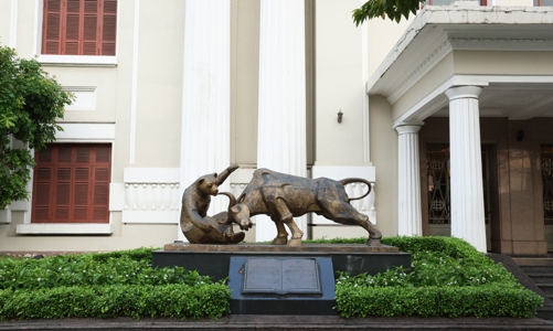 Thanh khoản tháng đầu tiên của năm 2024 trên HoSE tiếp tục duy trì đà tăng trưởng