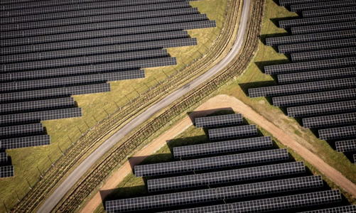 Ngành điện mặt trời châu Âu “tiến thoái lưỡng nan” vì hàng nhập khẩu giá rẻ từ Trung Quốc