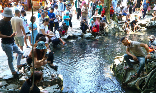 Du lịch Thanh Hóa thu gần 590 tỷ trong 7 ngày Tết