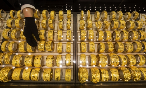 Giá vàng thế giới nhảy qua mốc 2.000 USD/oz, trong nước lên 79 triệu đồng/lượng