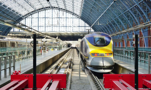 Khẩn trương nghiên cứu đầu tư đường sắt tốc độ cao, tập trung thế mạnh vận chuyển khách