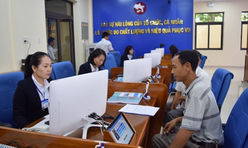 Nghệ An chú trọng cải cách hành chính lĩnh vực đất đai, đầu tư, xây dựng