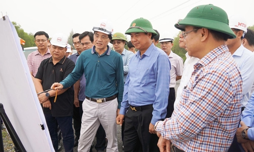 Siêu dự án Khu bến cảng Mỹ Thủy còn vướng mắc tại đâu?