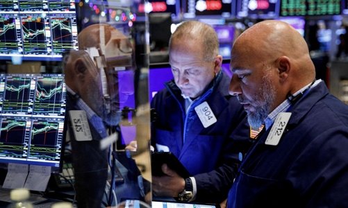 Chứng khoán Mỹ lập kỷ lục mới sau báo cáo lạm phát, giá dầu giảm, bitcoin vượt 64.000 USD