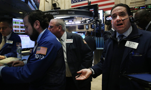 Chứng khoán Mỹ “đỏ lửa” vì cổ phiếu công nghệ bị bán tháo , giá dầu đi xuống