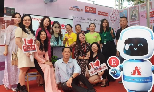 [Phóng sự ảnh]: Hội Báo Xuân 2024: Trí tuệ nhân tạo, công nghệ số hiện diện mạnh mẽ trong báo chí