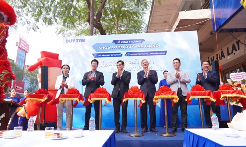Nhựa Duy Tân khai trương showroom cao cấp đầu tiên tại Hà Nội