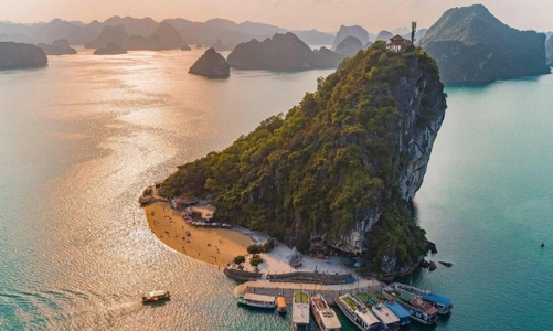 Hạ Long phát huy lợi thế để “hút” khách quốc tế