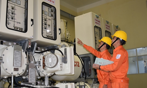 Giá bán lẻ điện bình quân sẽ được điều chỉnh 3 tháng/lần, có tăng có giảm