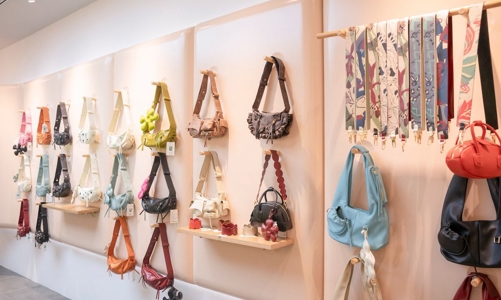 Các local brand túi Việt “hot” rần rần trên mạng xã hội