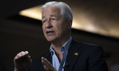 Sếp ngân hàng lớn nhất Mỹ cảnh báo lãi suất cao kéo dài