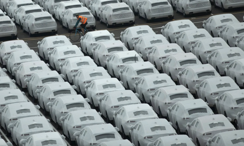 Ô tô điện Trung Quốc tràn ngập hải cảng châu Âu