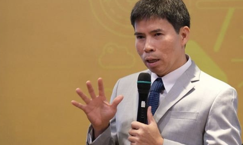 Kinh doanh rớt đáy, cổ phiếu giảm hơn một nửa, Chủ tịch MWG Nguyễn Đức Tài: 