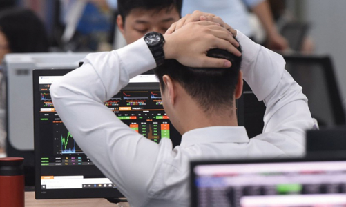 Lãi suất huy động được dự báo tăng 0,5%, chứng khoán lại lỡ 