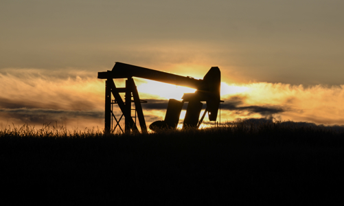 Giá vàng, giá dầu đồng loạt tăng sau tin Israel có thể đã tấn công đáp trả Iran