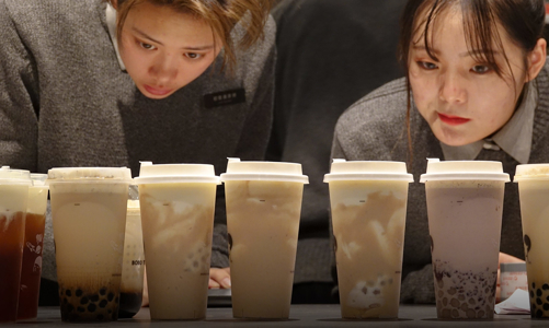 Nhiều chủ shop trà sữa Trung Quốc trở thành tỷ phú USD