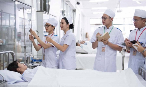 Thanh Hóa chi tiền tỷ thu hút nhân lực ngành y tế